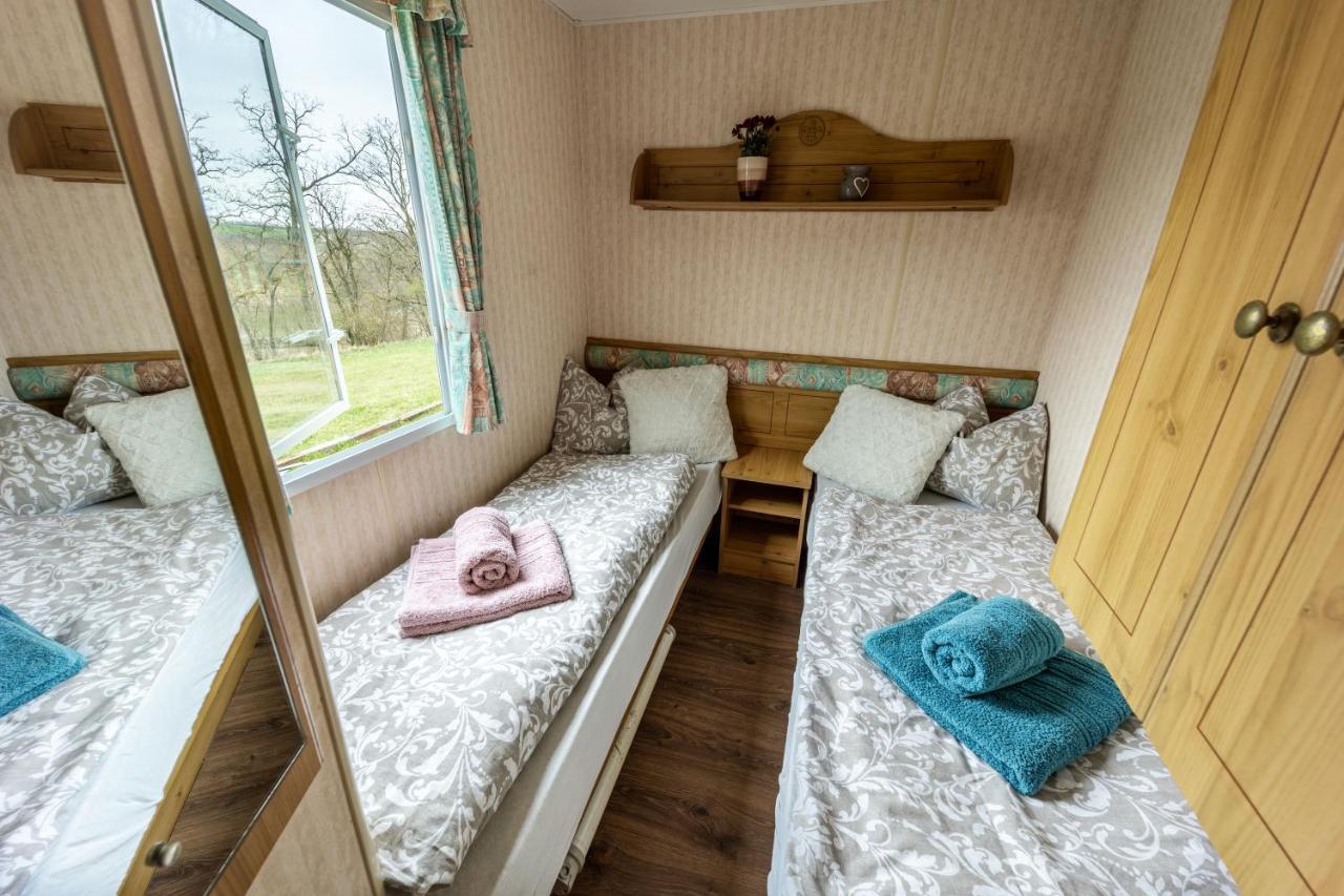Mobilheim Atlas Villa V. - Vyrovicka Prehrada Znojmo Exteriör bild