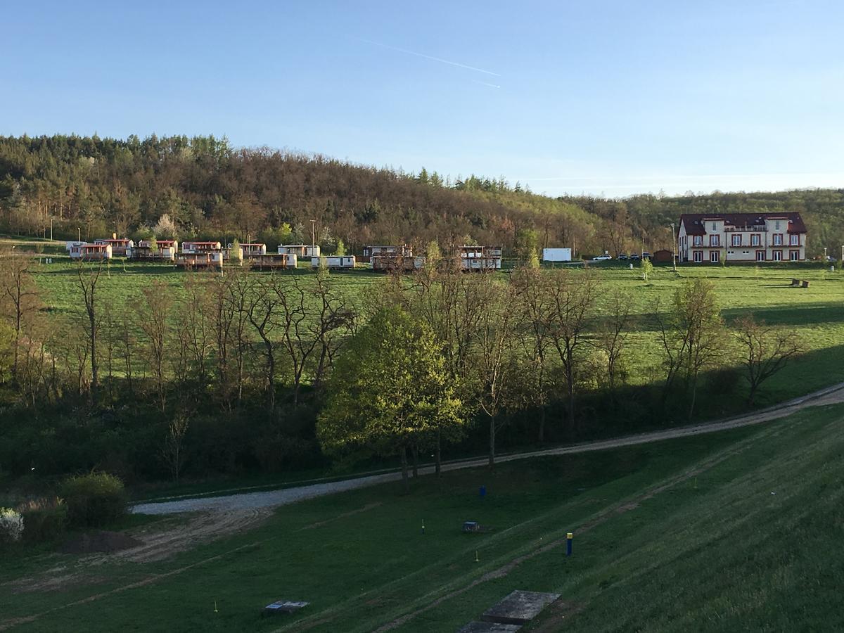 Mobilheim Atlas Villa V. - Vyrovicka Prehrada Znojmo Exteriör bild